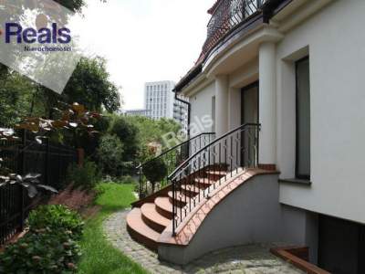                                     House for Sale  Warszawa
                                     | 290 mkw