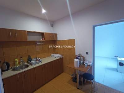         Local Comercial para Alquilar, Kraków, Kamieńskiego | 200 mkw