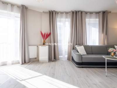         Apartamentos para Alquilar, Kraków, Komuny Paryskiej  | 81 mkw