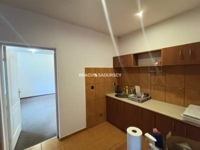         Local Comercial para Alquilar, Kraków, Kamieńskiego | 200 mkw