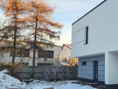                                     House for Sale  Warszawa
                                     | 77 mkw