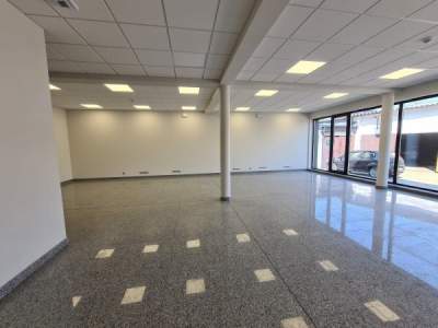                                     Local Comercial para Rent   Katowice
                                     | 297 mkw