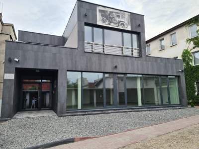                                     Local Comercial para Rent   Katowice
                                     | 297 mkw