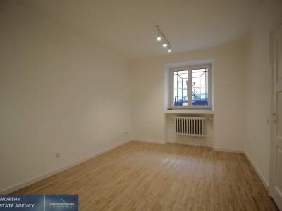                                     Local Comercial para Rent   Kraków
                                     | 48 mkw