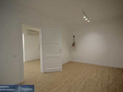                                     Local Comercial para Rent   Kraków
                                     | 48 mkw