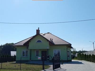                                     Häuser zum Kaufen  Nowa Sarzyna
                                     | 137 mkw
