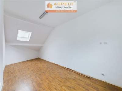                                     Local Comercial para Alquilar  Warszawa
                                     | 120 mkw