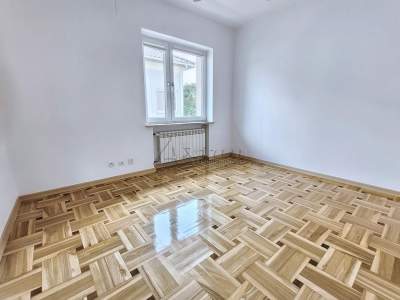                                     Casas para Rent   Warszawa
                                     | 240 mkw