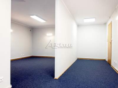                                     Commercial for Rent   Warszawa
                                     | 38 mkw