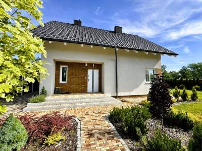                                     House for Sale  Ciecierzyce
                                     | 118.39 mkw