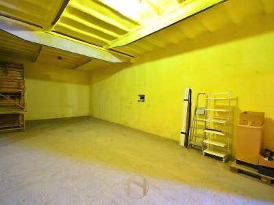                                     Local Comercial para Rent   Baczyna
                                     | 300 mkw