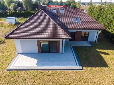                                     Häuser zum Kaufen  Szydłowo
                                     | 357 mkw