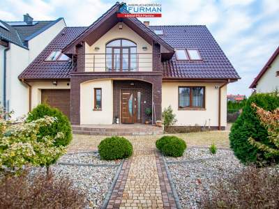                                     House for Sale  Piła
                                     | 229 mkw