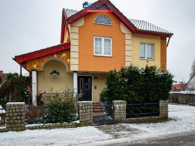                                     House for Sale  Piła
                                     | 280 mkw