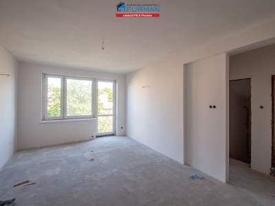                                     House for Sale  Piła
                                     | 198 mkw