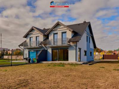                                     Häuser zum Kaufen  Złotów
                                     | 126 mkw