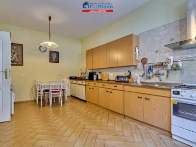                                     House for Sale  Złotów
                                     | 252 mkw