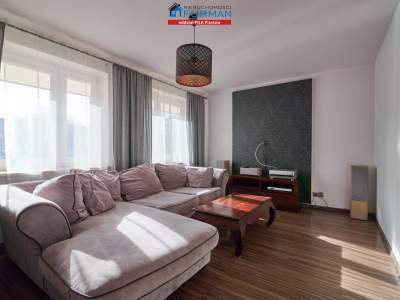                                     Flats for Sale  Piła
                                     | 117 mkw