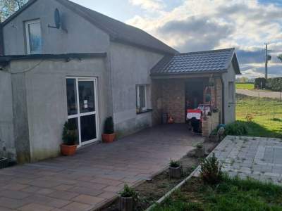                                     Häuser zum Kaufen  Sierakowice
                                     | 100 mkw