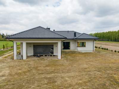                                     Häuser zum Kaufen  Siedlce
                                     | 299 mkw