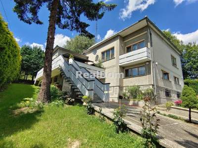                                     Häuser zum Kaufen  Krzeszowice
                                     | 400 mkw