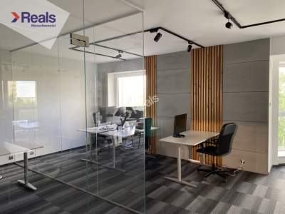                                     Local Comercial para Rent   Warszawa
                                     | 95 mkw