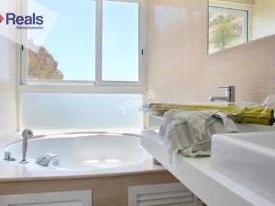                                     House for Sale  Costa Blanca
                                     | 313 mkw