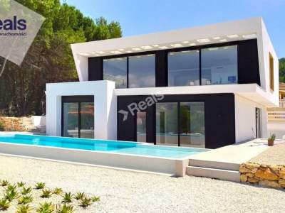                                     House for Sale  Costa Blanca, Alicante
                                     | 244 mkw