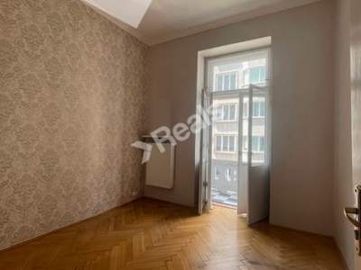                                     Commercial for Sale  Warszawa
                                     | 64 mkw