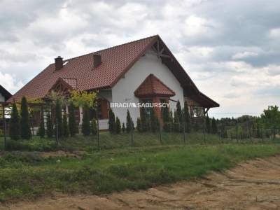                                     Domy na Sprzedaż  Łapanów
                                     | 130 mkw