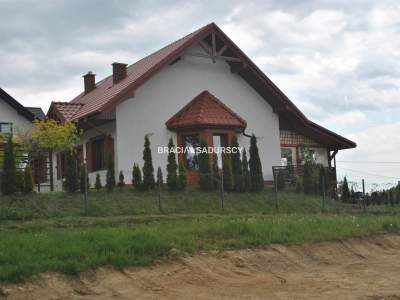                                    Domy na Sprzedaż  Łapanów
                                     | 130 mkw