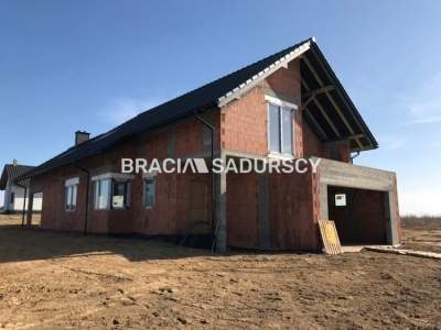         Casas para Alquilar, Miechów, Ogrodowa | 230 mkw