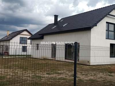         Domy na Sprzedaż, Brzeźnica, Leśna | 146 mkw