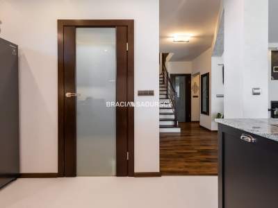         Casas para Alquilar, Kraków, Luborzycka | 225 mkw