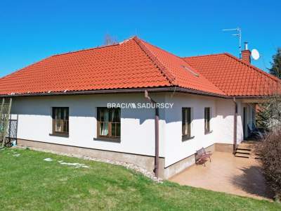                                     House for Sale  Gdów
                                     | 145 mkw