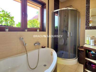                                     House for Sale  Wieliczka (Gw)
                                     | 463 mkw