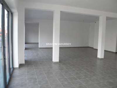         Local Comercial para Alquilar, Słomniki, Duży Rynek | 848 mkw