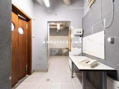                                     Local Comercial para Alquilar  Piaseczno
                                     | 106 mkw