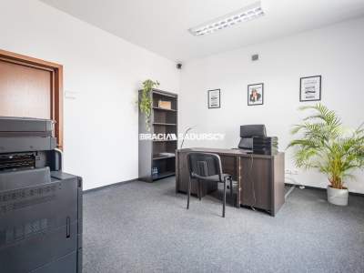         Gewerbeimmobilien zum Mieten , Kraków, Bronowice | 140 mkw