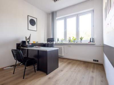         Gewerbeimmobilien zum Mieten , Kraków, Bronowice | 217 mkw