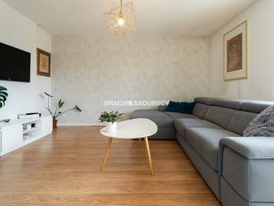         Apartamentos para Alquilar, Zielonki, Ojcowska | 62 mkw