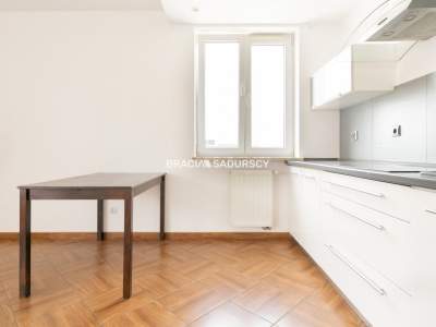         Apartamentos para Alquilar, Kraków, Gen. Leopolda Okulickiego | 46 mkw