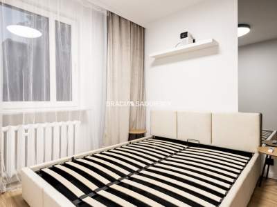         Apartamentos para Alquilar, Kraków, Os. Na Lotnisku | 43 mkw